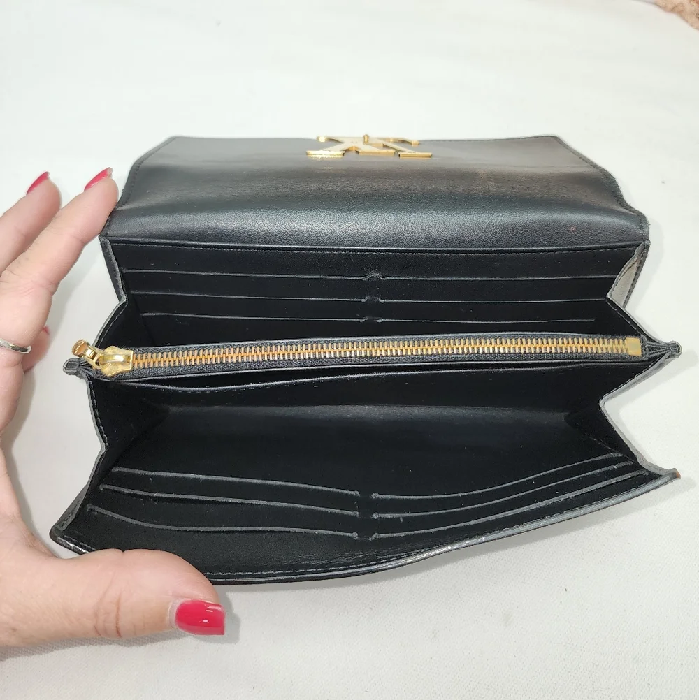Authentic Louis Vuitton Louise Patent Leather Wallet With Dust Bag AND COA